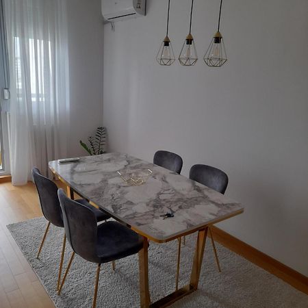 Apartman Lena Баня Лука Екстериор снимка