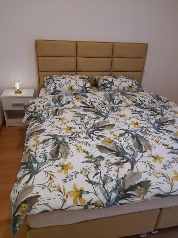 Apartman Lena Баня Лука Екстериор снимка